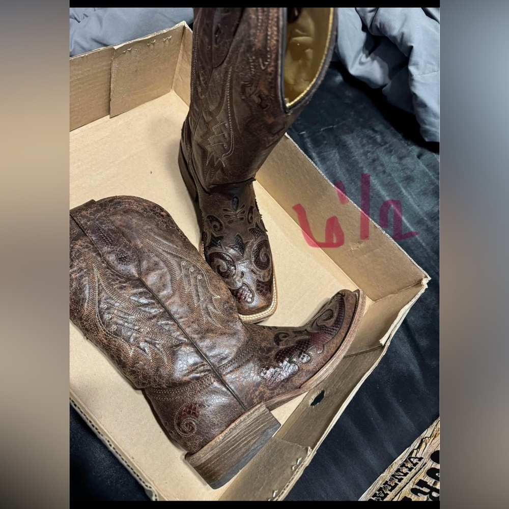 Brown Embroidered Heeled Boots